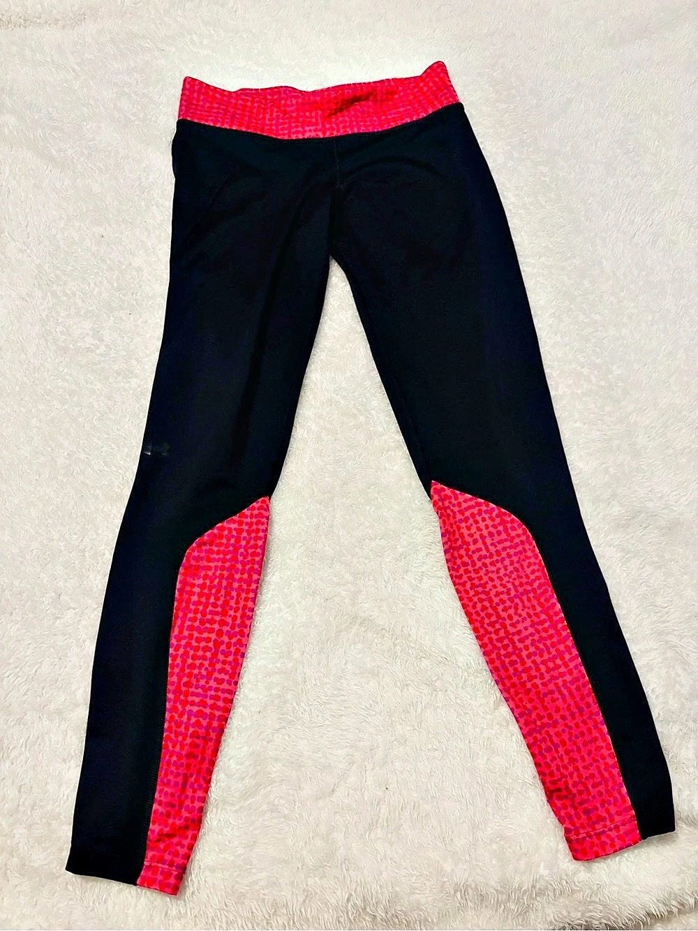 Under Armour ColdGear Printed Leggings Black & Pink Medium